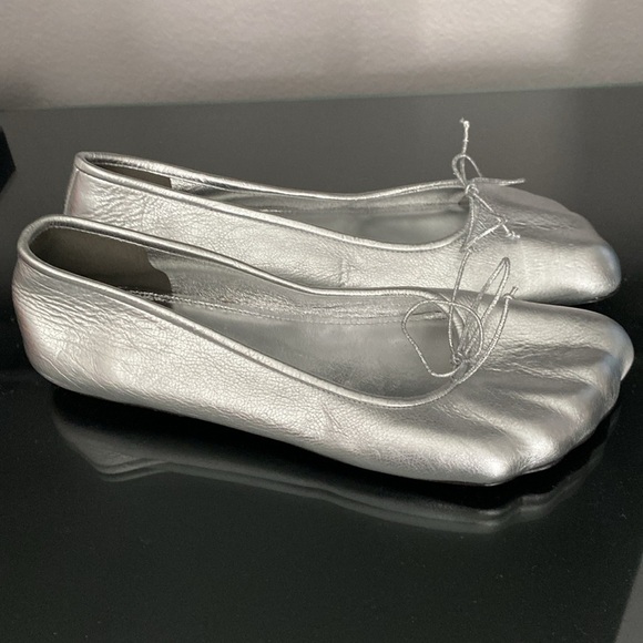 Balenciaga Anatomic Metallized Ballerina Flats - Picture 10 of 13